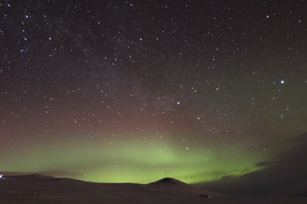 第一晚就見到北極光！