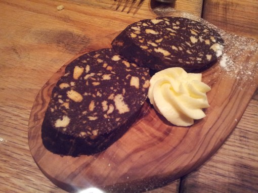 最後個甜品都不錯，但風頭被個芝士和 parma ham 蓋過了！ 有無留意到這是一個「parma ham」朱古力蛋糕！