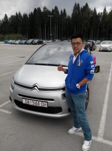 YEAH！總算捱過了！