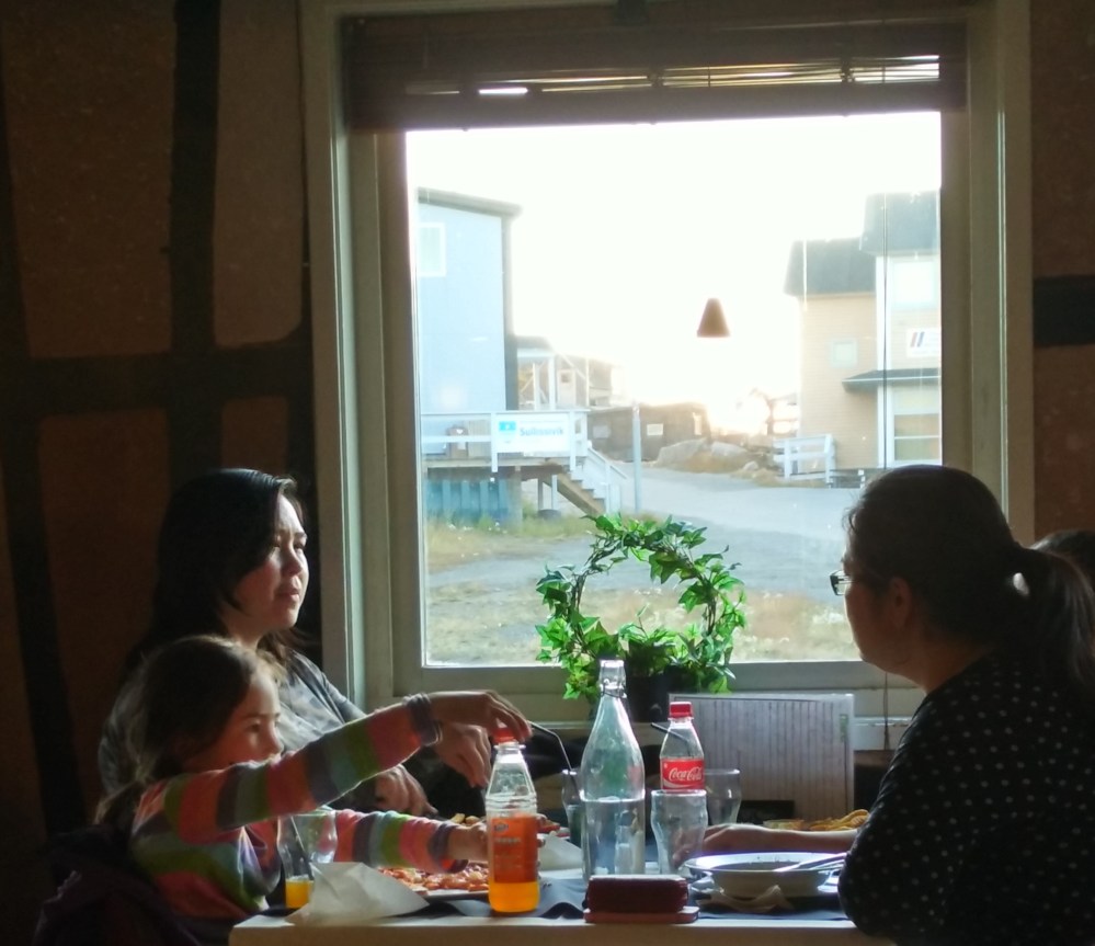 在 Greenland 街頭時常都見到貌此亞洲人的本地人