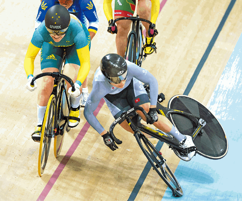 香港單車代表李慧詩（右）在里奧凱林賽次圈與澳洲車手美雅絲相撞炒車，失去決賽資格。美聯社